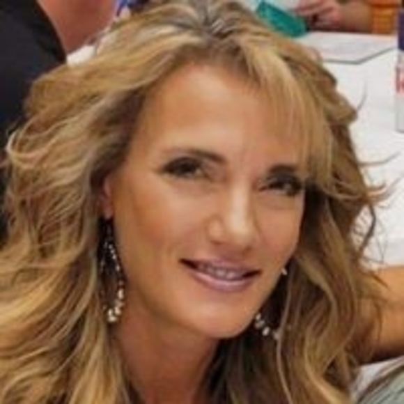 kellymartine144